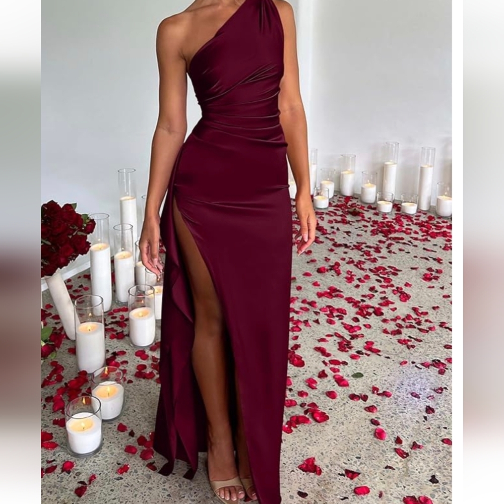 Elegant One-Shoulder Red Dress